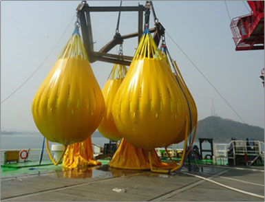 SERVICES CARGO GEAR SERVICES